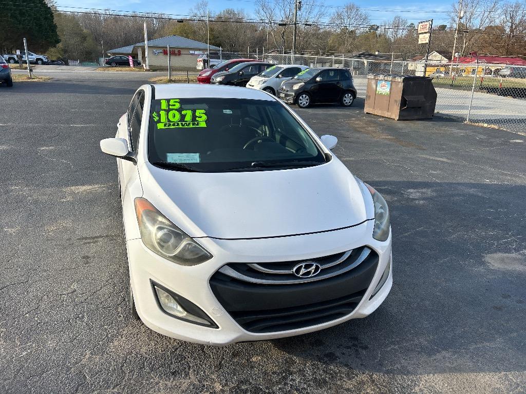 2015 Hyundai Elantra GT Base's photo