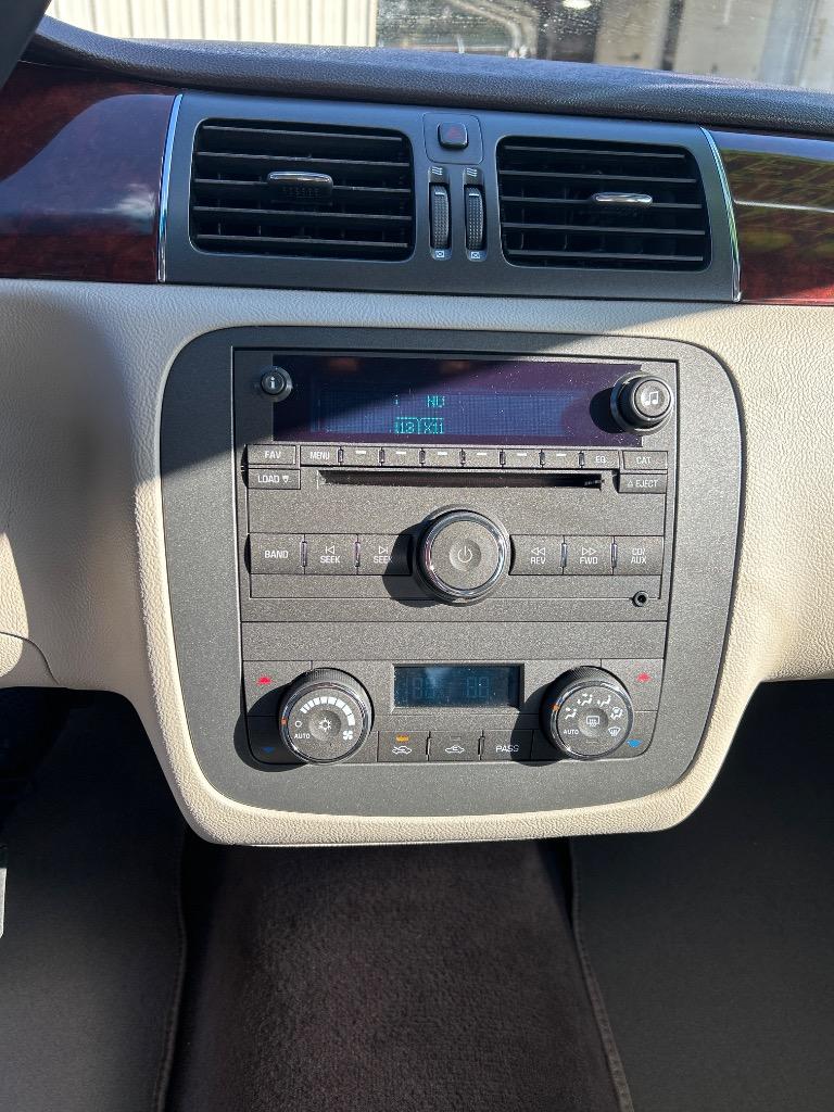 2009 Buick Lucerne CXL - Photo 7