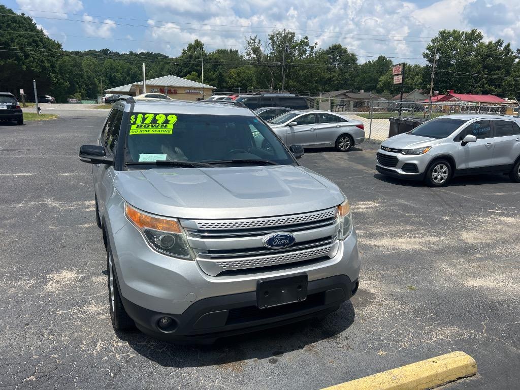2014 Ford Explorer XLT's photo